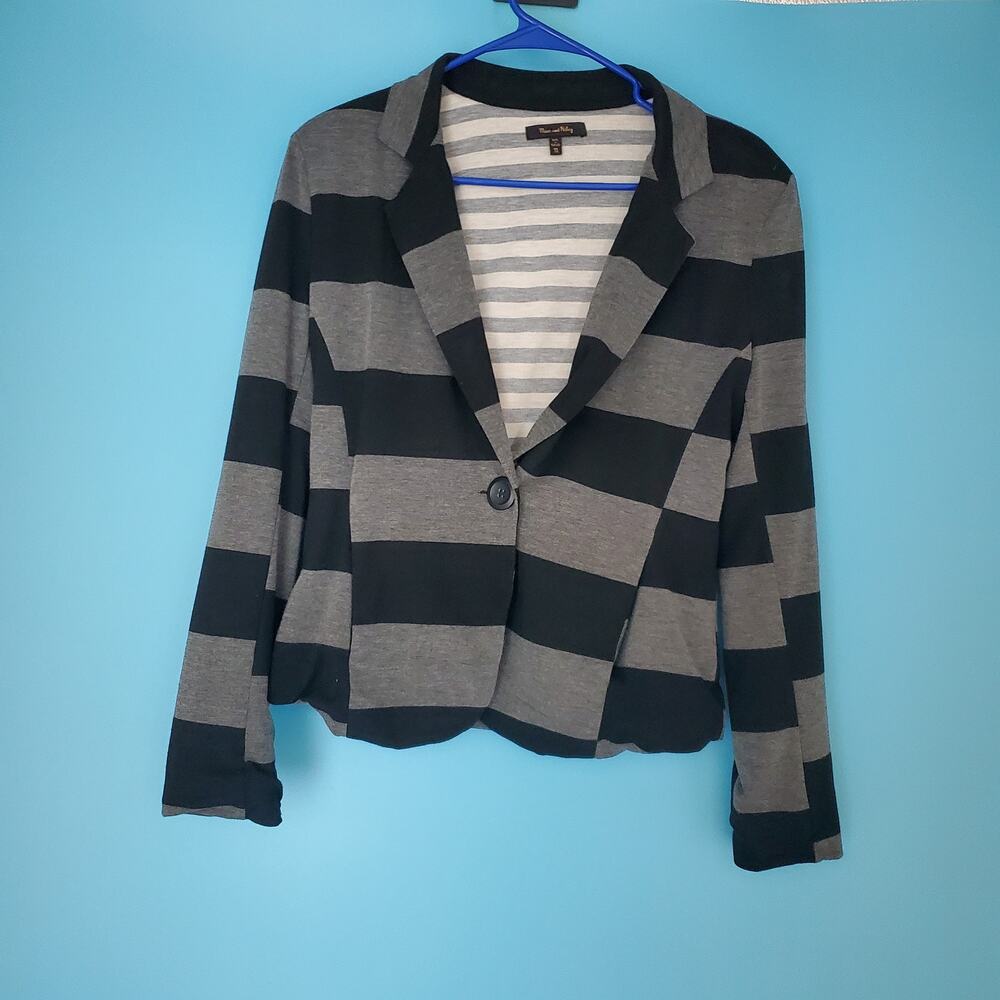Max and Riley Blazer Size M 1-Button Grey & Black Striped